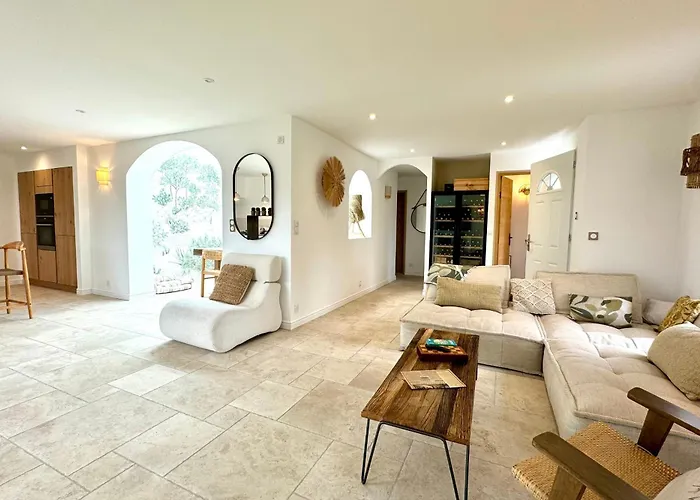 Villa Adorable Route De Palombaggia Porto-Vecchio (Corsica)